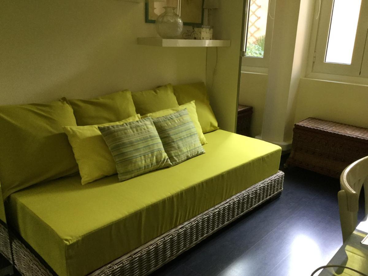 Chambre 1 Personne Avec Terrasse Centre Ville Marseille 3 Nuits Min , Femme Uniquement ภายนอก รูปภาพ