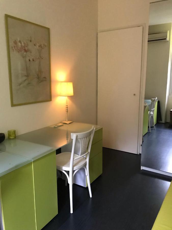 Chambre 1 Personne Avec Terrasse Centre Ville Marseille 3 Nuits Min , Femme Uniquement ภายนอก รูปภาพ