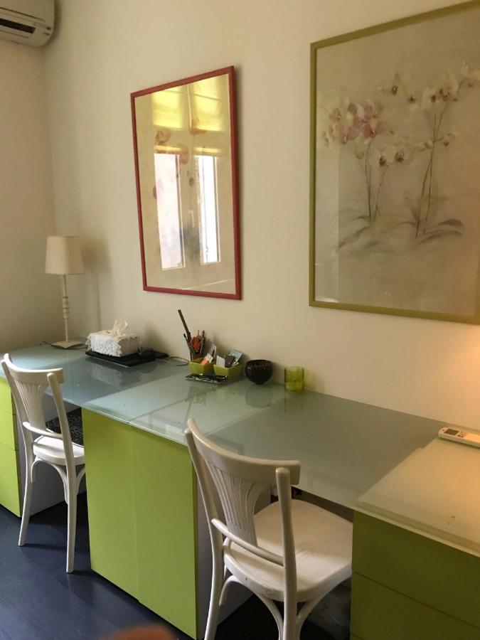 Chambre 1 Personne Avec Terrasse Centre Ville Marseille 3 Nuits Min , Femme Uniquement ภายนอก รูปภาพ